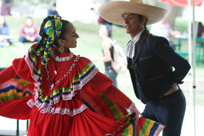 Folklorico dancers performing at SAC's Hispanic Heritage celebration. / Christabelle Blake / el Don