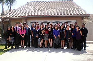 Over 30 members of Santa Ana College Psy Club members standing to take a group photo on their field trip.