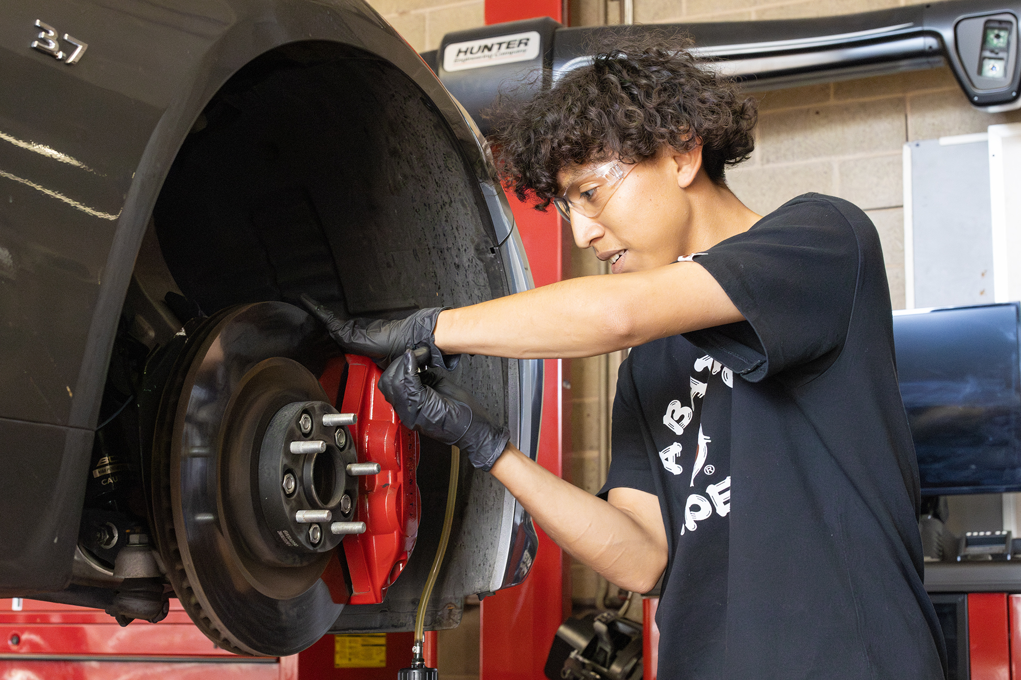 SAC currently offers an associate’s degree in automotive technology that is designed to build the skills essential for finding a career with local auto dealerships.