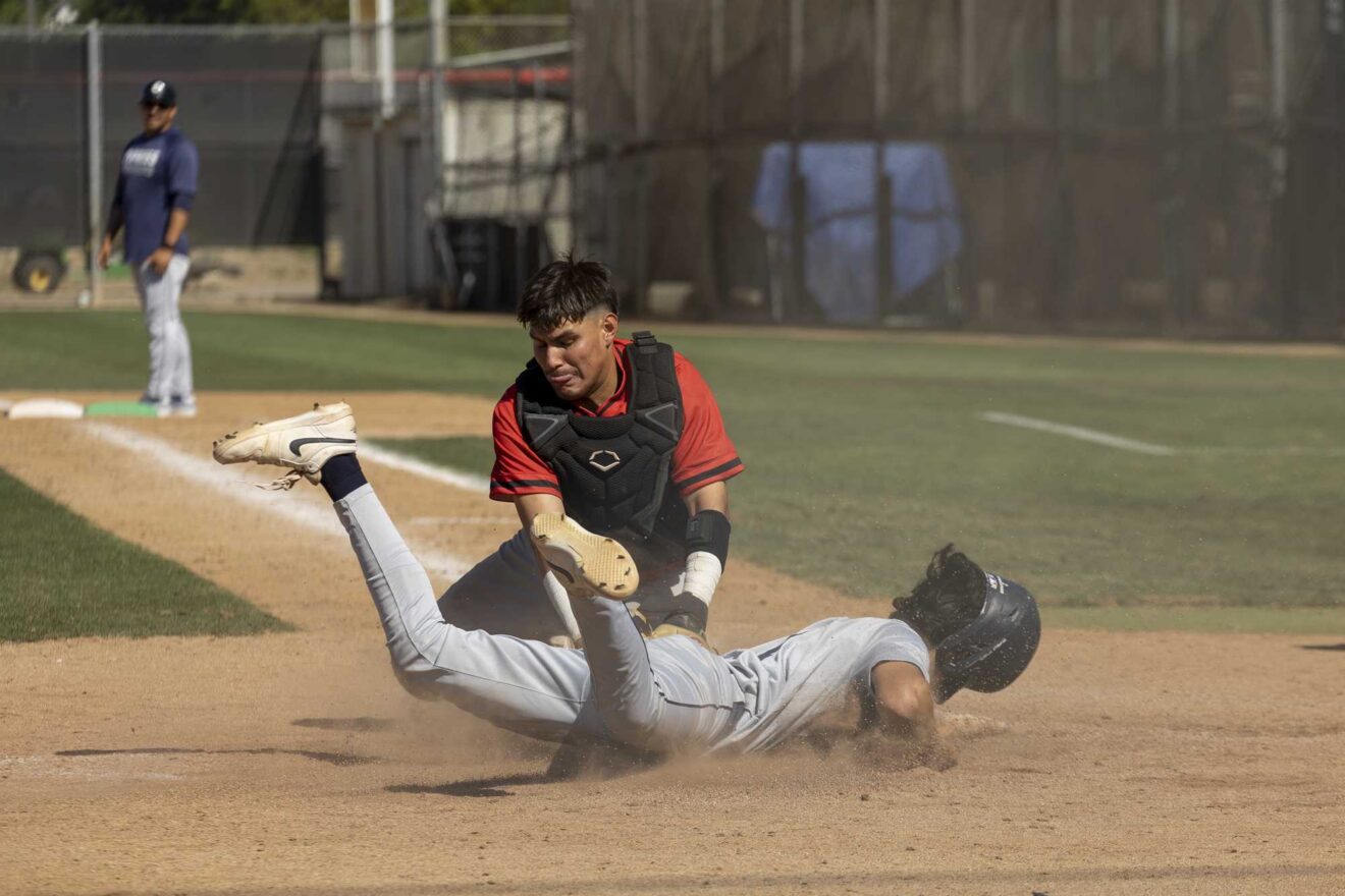 Winning streak snapped as Dons drop mistake-filled game to Chargers